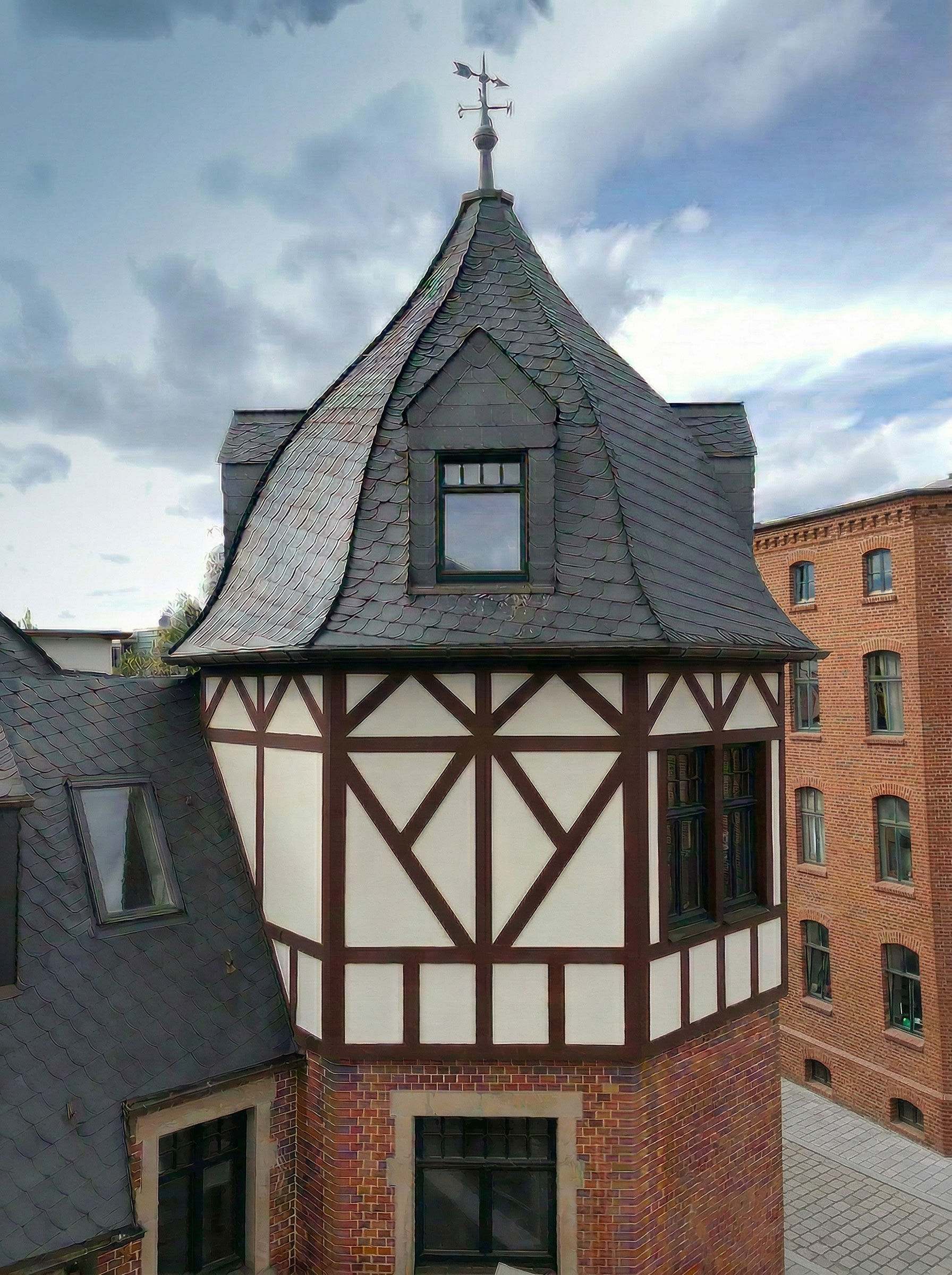 steiner-architektur-tragwerksplanung-denkmalschutz-stadtvilla-aufstockung-turm